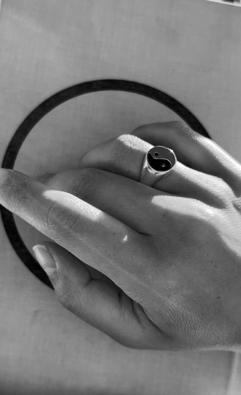 ○ THE YIN YANG RING 𒊹