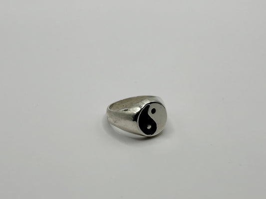 ○ THE YIN YANG RING 𒊹